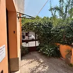 Agrippina House: Mura Vaticane * Řím