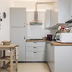 Agrippina House: Mura Vaticane Apartmán